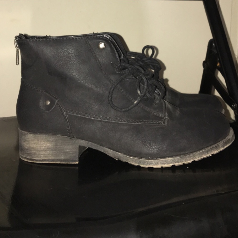 Ankle boots